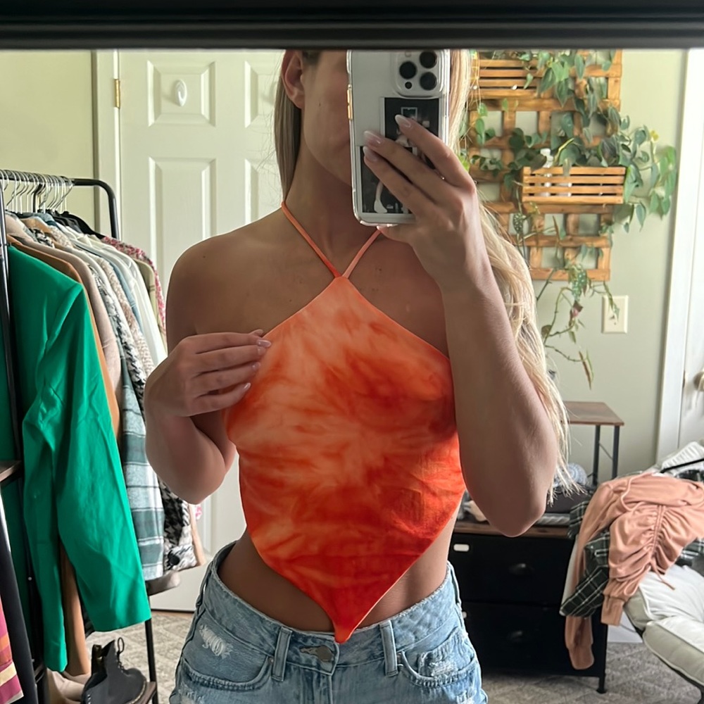 White fox orange top